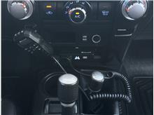 Vehicle Thumb #26