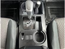 Vehicle Thumb #25