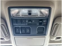 Vehicle Thumb #28