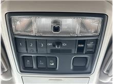 Vehicle Thumb #29