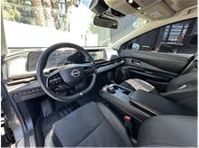 Vehicle Thumb #14