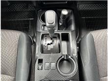 Vehicle Thumb #25