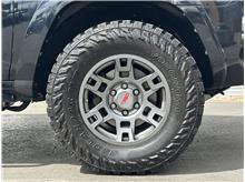 Vehicle Thumb #30