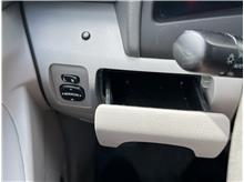 Vehicle Thumb #23