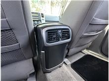 Vehicle Thumb #17