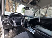 Vehicle Thumb #14