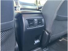 Vehicle Thumb #18