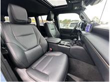 Vehicle Thumb #15