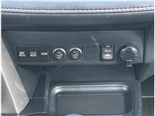 Vehicle Thumb #25
