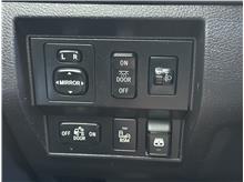 Vehicle Thumb #27