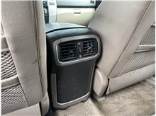 Vehicle Thumb #17