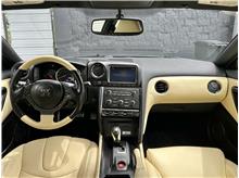 Vehicle Thumb #17