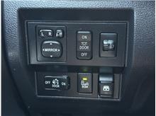 Vehicle Thumb #26