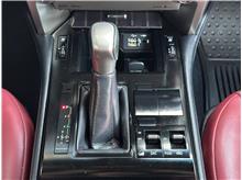 Vehicle Thumb #26