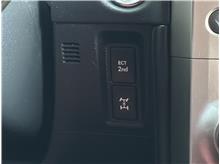 Vehicle Thumb #29