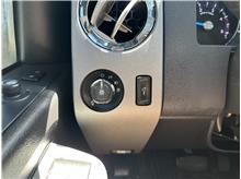 Vehicle Thumb #26