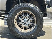 Vehicle Thumb #27