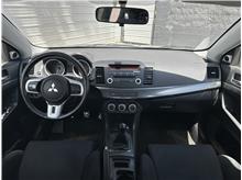Vehicle Thumb #18
