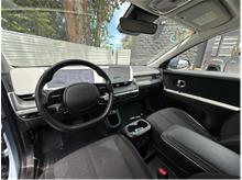 Vehicle Thumb #13