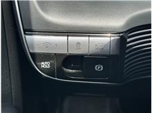 Vehicle Thumb #23