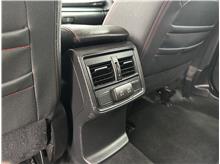 Vehicle Thumb #17