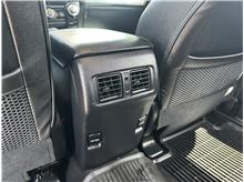 Vehicle Thumb #18