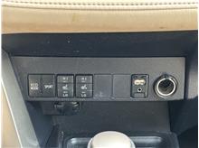 Vehicle Thumb #25