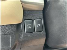 Vehicle Thumb #26