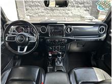 Vehicle Thumb #19