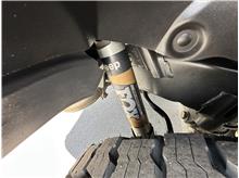Vehicle Thumb #33
