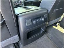 Vehicle Thumb #18