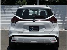 Vehicle Thumb #11