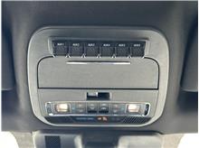 Vehicle Thumb #27