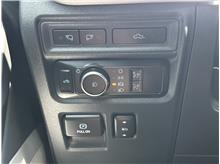 Vehicle Thumb #28