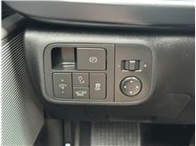 Vehicle Thumb #26