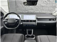 Vehicle Thumb #17