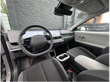 Vehicle Thumb #14