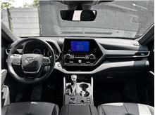 Vehicle Thumb #18