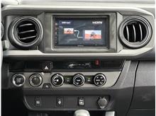 Vehicle Thumb #23