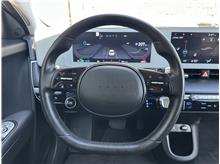 Vehicle Thumb #18