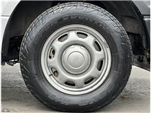 Vehicle Thumb #28