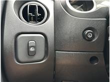 Vehicle Thumb #22