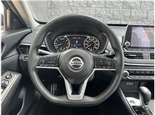 Vehicle Thumb #19