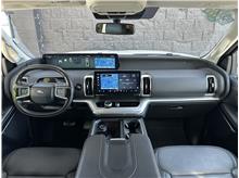 Vehicle Thumb #20