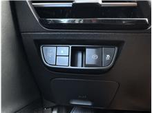 Vehicle Thumb #26