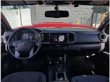Vehicle Thumb #17
