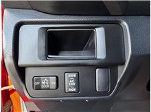 Vehicle Thumb #23