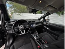 Vehicle Thumb #14