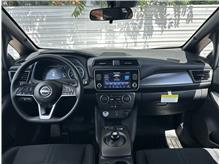 Vehicle Thumb #17