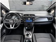 Vehicle Thumb #18